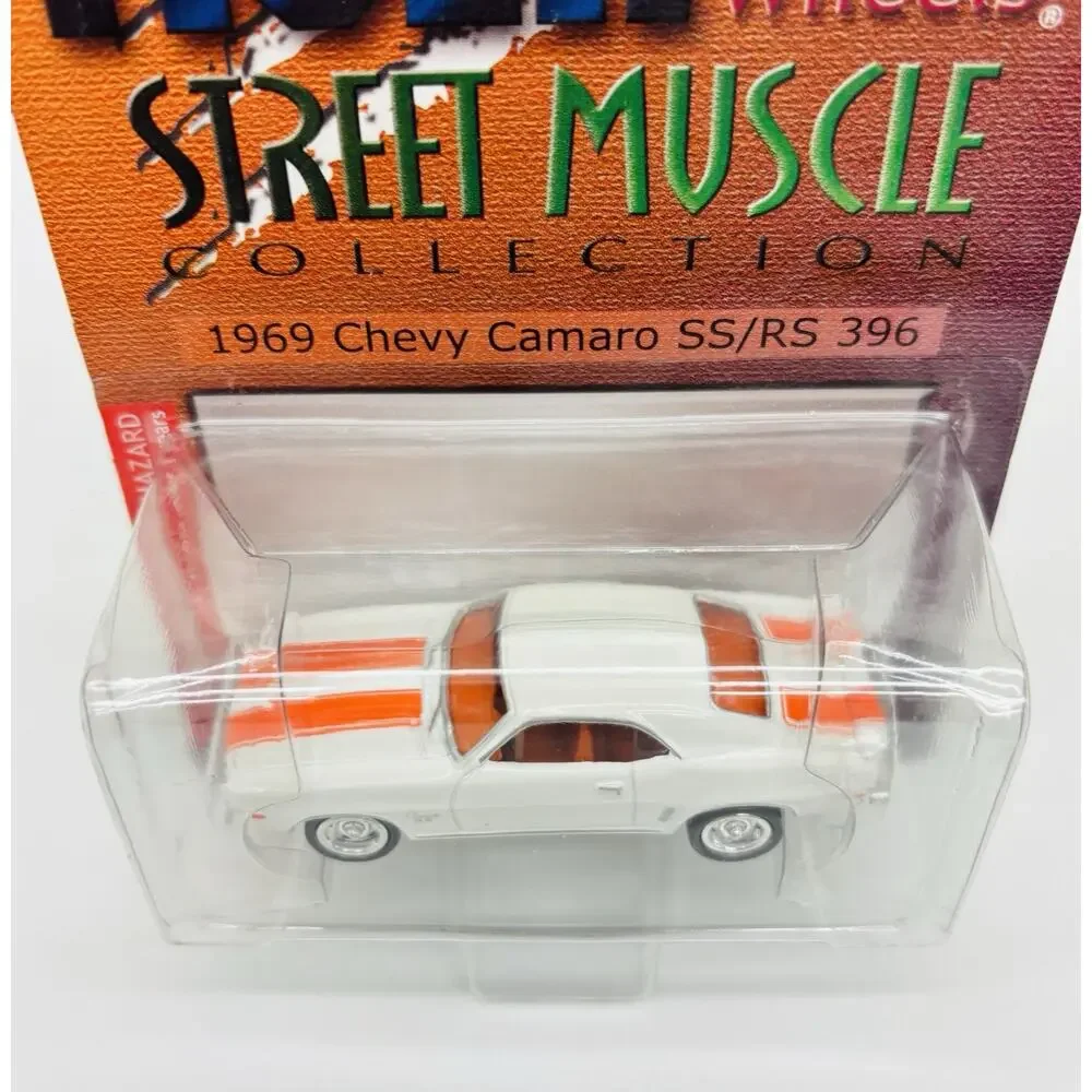 Tiger Wheels 1969 Chevy Camaro SS/RS 396 White Street Muscle w/ Protector 1/1500